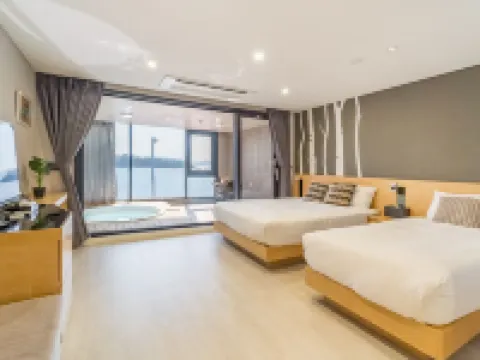 Arte Resort Spa & Pool Villa Hotels in Sacheon