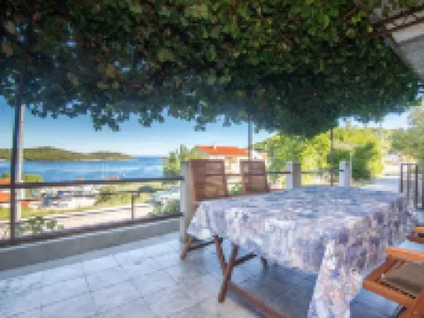 Apartments Jaksa Hotels in Vis