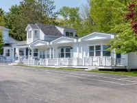 Glen Cove Inn & Suites Rockport Hotels in Knox County