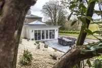 Cilrhiw Country House - Princes Gate Hotels near The Malthouse