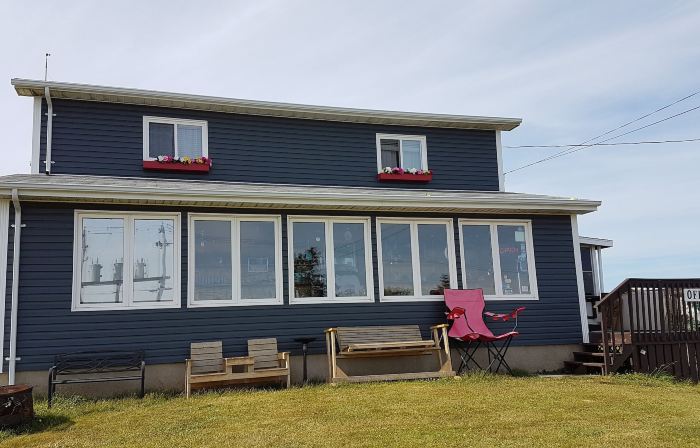 Whale Cove Inn