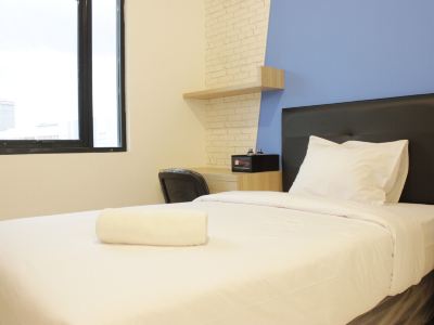 Zest Studio Semi Apartment at the Lodge Paskal Near Binus University