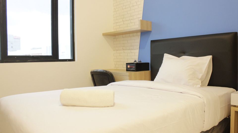 Zest Studio Semi Apartment at the Lodge Paskal Near Binus University