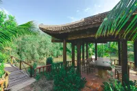 Casa Eco Mekong Resort Các khách sạn gần Nhà Thờ Giáo Xứ Hải Sơn