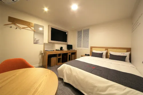 The 7 Hotel - 2-Sterne
