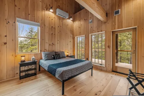 Ski Cabin w Hot Tub Gas Fireplace Near Cranmore