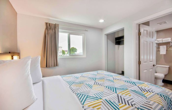 Americas Best Value Inn & Suites Eureka