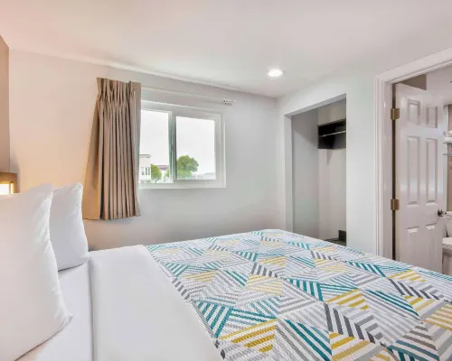 Americas Best Value Inn & Suites Eureka Hotels in Eureka