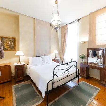Nafsimedon Hotel