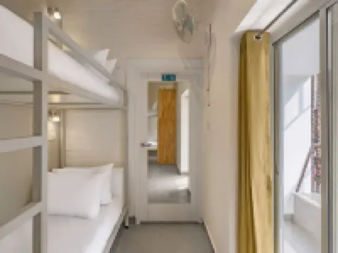 Bedzzz Varanasi by Leisure Hotels, 1 Km from Dashwasamedh Ghat Hotels in Varanasi