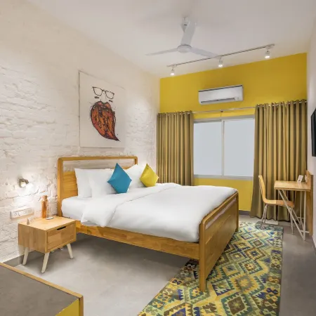 Bedzzz Varanasi by Leisure Hotels, 1 Km from Dashwasamedh Ghat