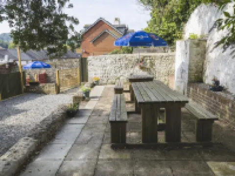 Royal Oak Hotels in Dover