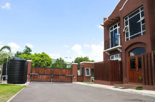 Eclipse Suite Guest Apartment