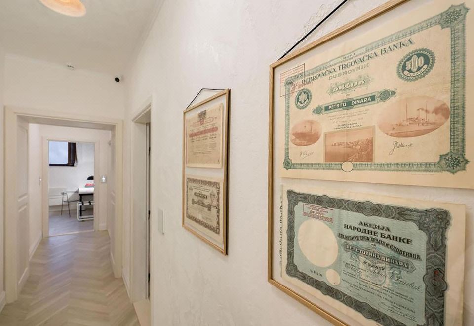 팔라초 데 보나의 고풍스러운 건물 외관