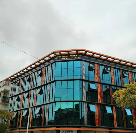 普拉斯公園套房飯店