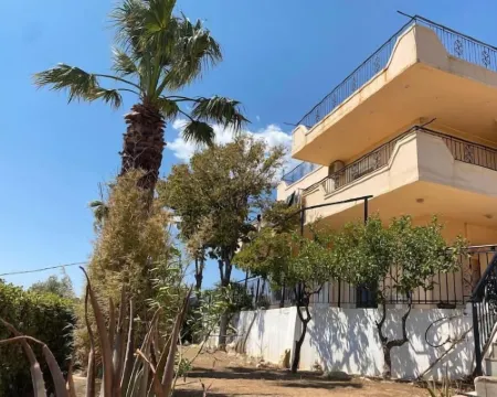 Eagles Nest Villa: Your Grecian Paradise Hotels in Kropia