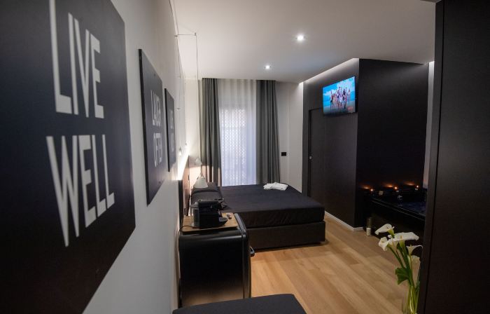 Contemporaneamente 147 - Modern & Comfort Rooms