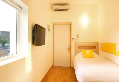 Bloomrooms @ New Delhi Railway Station Hotels in 