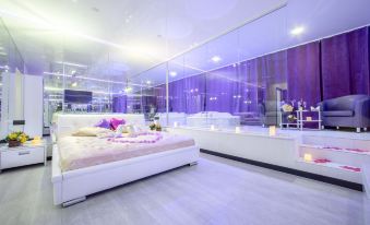 Aleks Hotel na Muzhestva Hotel