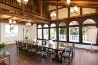 Swiss-Chalet Merlischachen - Romantik Schloss-Hotel am See - Pet friendly