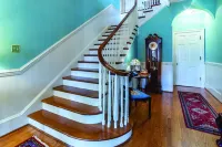 Hillcrest Mansion Inn Hotels in Clifton Forge East