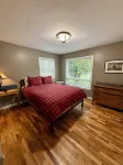 Cozy retreat on 3 acres near Lost Creek Lake. Pet Friendly