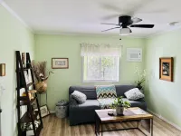 Puakenikeni Hilo Hale