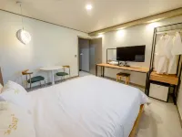 Gapyeong the Stay Hotel Hotels near Cheongpyeong