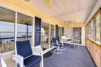 Waterfront Escape with Private Boat Dock - Tranquil Beach Retreat Hotels in Chocowinity