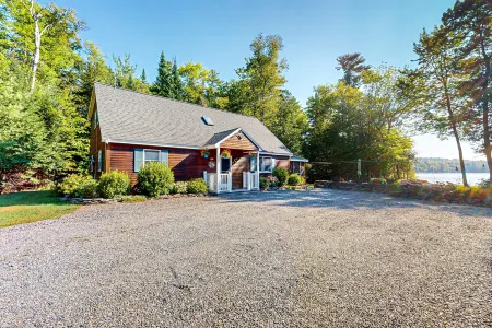 Spectacular Sebec Setting