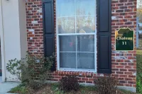New Orleans Style Decor and Serene Setting - Spacious Tranquil Haven Hotels near Walmart Supercenter