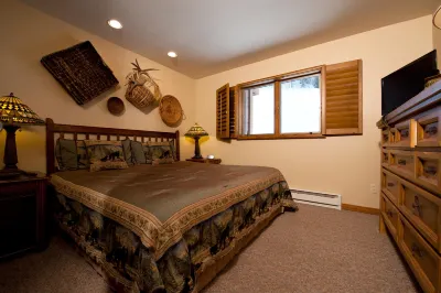 Cozy Fireplace and Two Private Decks - Charming Mountain Escape