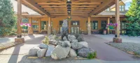 Swimming Pool and Hot Tubs - Cozy Studio Escape Hotel di Grand County