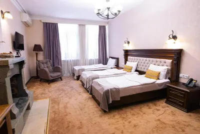 Hotel Imperial House