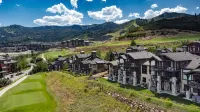 Free Mountain Bikes! on Canyons Golf Course with Hot Tub, Multiple Balconies and BBQ Grill - Villa