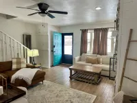 Cozy Fenced Yard and Modern Amenities - Inviting Mountain Retreat