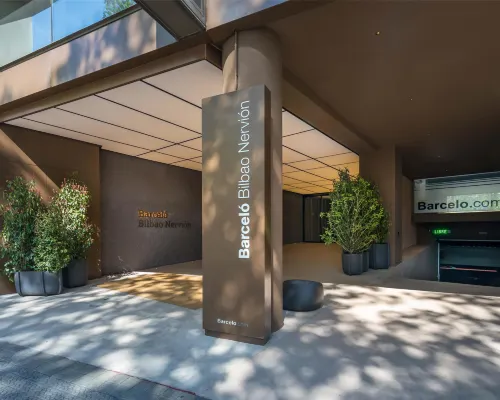 Barceló Bilbao Nervión Hotels in der Nähe von U-Bahnhof Abando