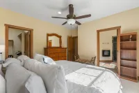 Stunning Mountain Views and Indoor Heated Pool - Gorgeous Townhome Retreat