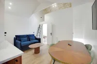 Lovely Apt - 2Bd/6p - Near Paris Hotel dekat Theatre Zingaro