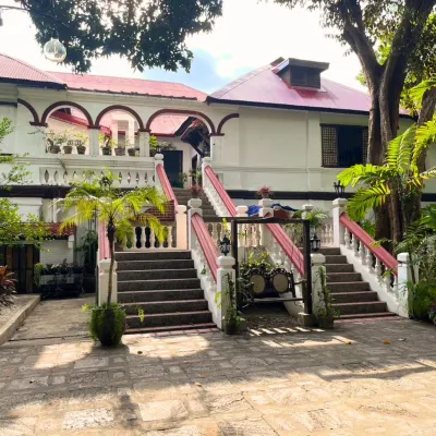 Villa Angela Heritage House Hotels near Baluarte