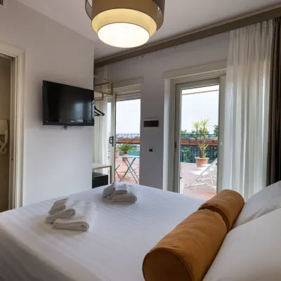 روف جاردن زاكاردي Hotels near جيانيكولينسي