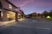 GreenTree Inn Sedona - parkir