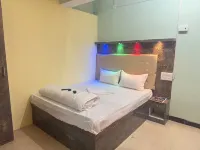 Relax Zone Hotels near Mirzapur Kali Mandir 803203