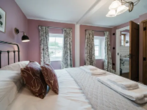 Bridge House Hotels in Mid Devon District