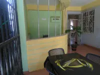 Robert's Village Inn