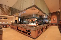 Courtyard by Marriott Bhopal - breakfast