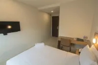 Mango Suites Tuguegarao - balcony