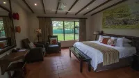 Emdoneni Lodge with Zululand Cat Conservation Project - ลอดจ์