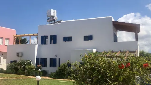 Aphrodite and Apollo Apartments Các khách sạn ở Vrachasi