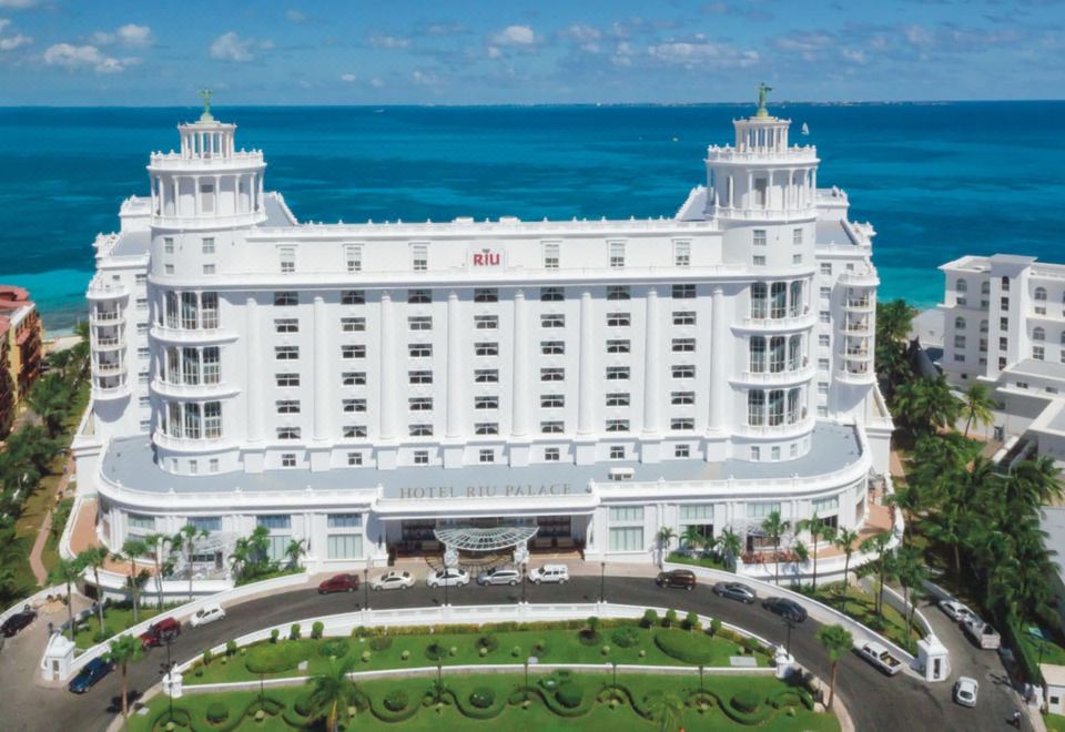 Riu Palace Las Americas- All Inclusive Adults OnlyOver view